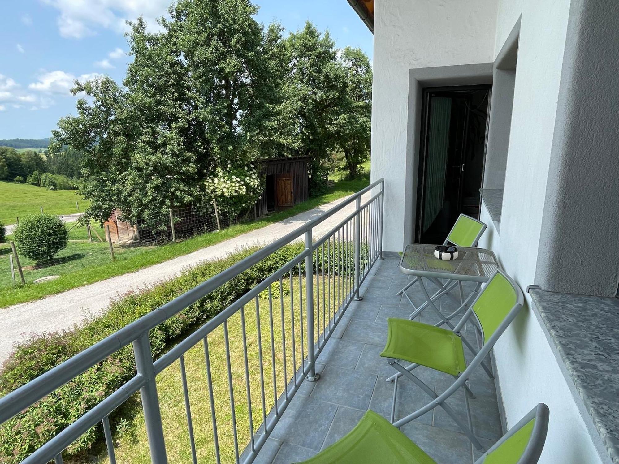 Вилла Haus Im Gruenen Bad Zell Экстерьер фото